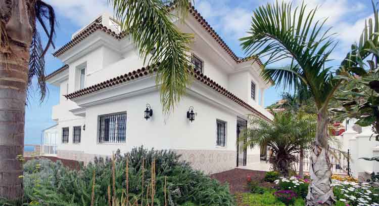 Familienhaus mit sechs Schlafzimmern in ruhiger Wohngegend von El Sauzal